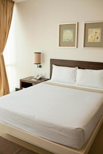 D'Hotel & Suites