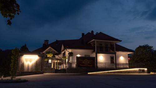 Houston Resort