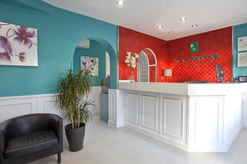 Ecuador Park Apartments