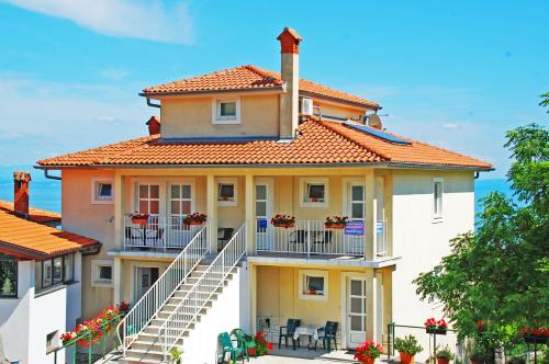 Apartments Kolmanic