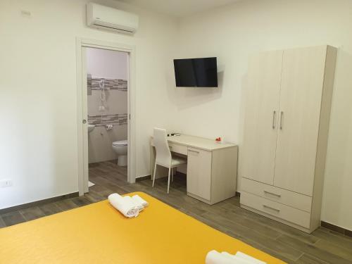 Gio Rooms