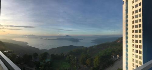 1 Bedroom Condo overlooking taal lake SMDC Wind Residences tagaytay City