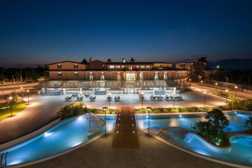 L'Araba Fenice Hotel & Resort