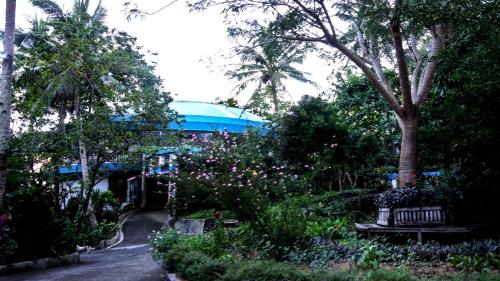 Mirisbiris Garden And Nature Center