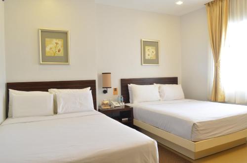 D'Hotel & Suites