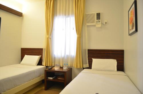 D'Hotel & Suites