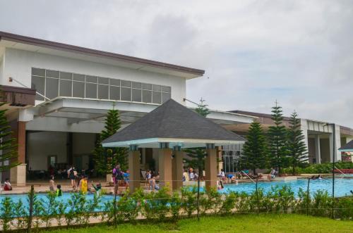 1 Bedroom Condo overlooking taal lake SMDC Wind Residences tagaytay City