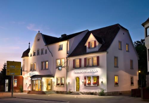 Goldenes Fass