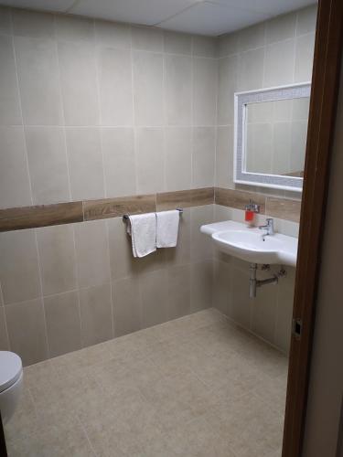 Hostal Leo Or