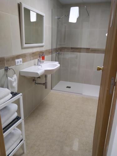 Hostal Leo Or