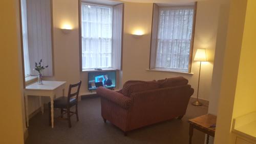 The Henrietta Suites