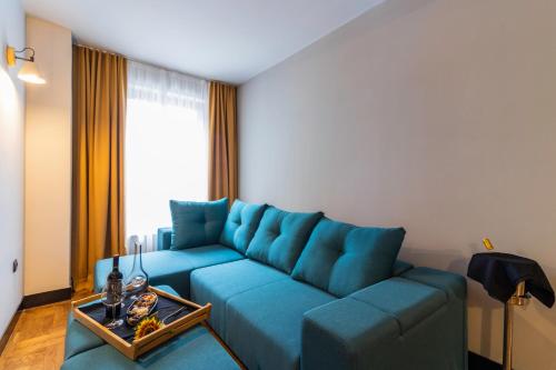 Next Door Park Hotel