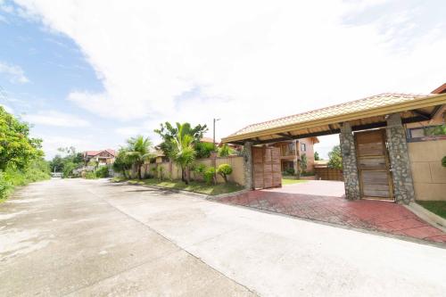 Starhomes Olivianville by RedDoorz