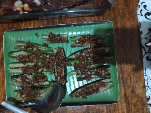 Riverside at Aninuan Accommodation and Food