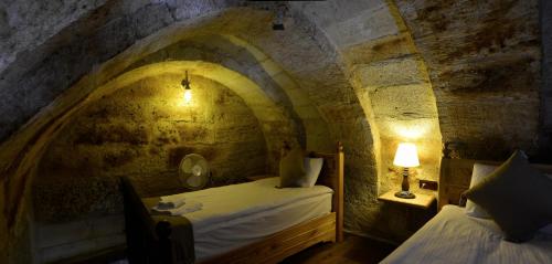 Caftan Cave Suites