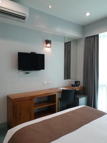Leez Inn Makati