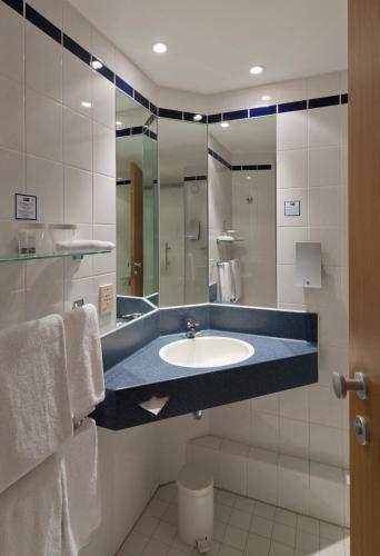 Holiday Inn Express Antwerp City - North