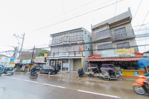 San Antonio Binan by RedDoorz