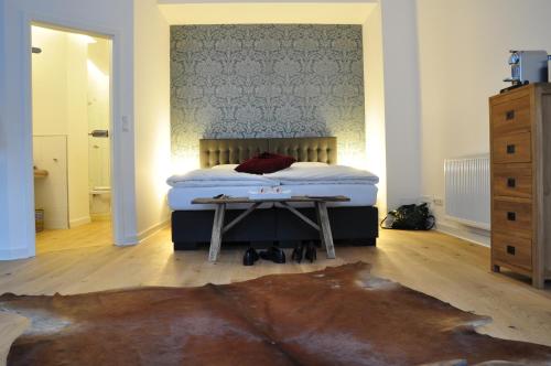 SIX! Boutique Hotel