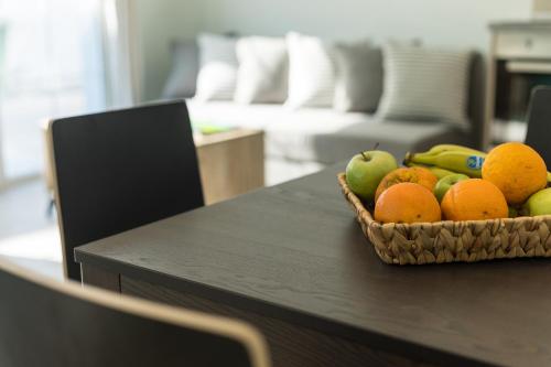 Local Hostel & Suites