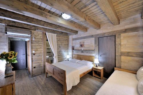 Ethno Houses Plitvica Selo