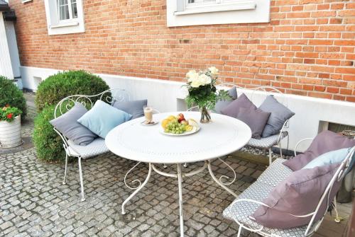 American House Willa Hennela