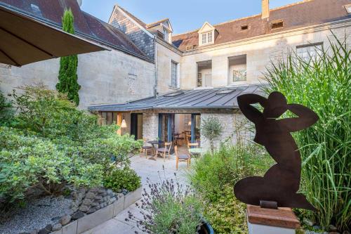 Hotel De Biencourt