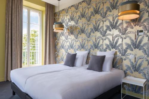 The Originals Chateau De Tauzies