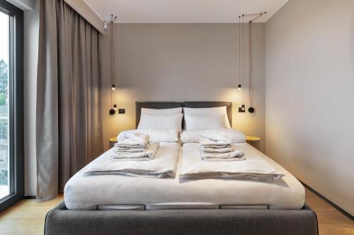 Four Room Otel