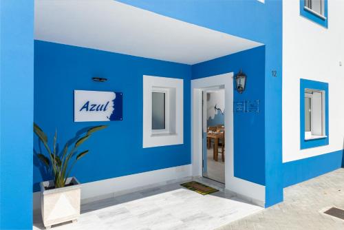 Azul