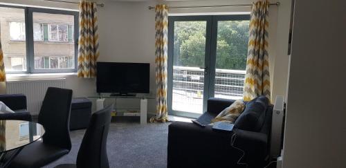 Horseshoe Apartments