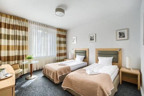 404 Rooms and Apartments