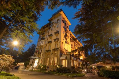 Palace Grand Hotel