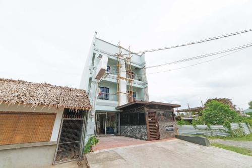 Jeonvill Travellers Inn by RedDoorz