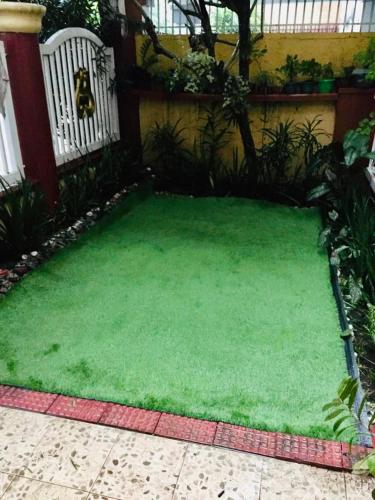 Entire House with 4 rooms near SM Molino and Vermosa Ayala