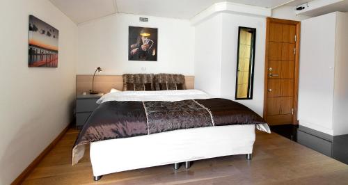 City Hotel-Apartment