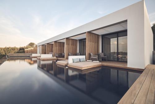 Zante Maris Suites