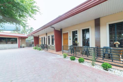 La Vince Place Pension House by RedDoorz