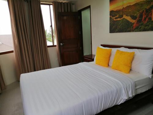 Puerto Nirvana Resort