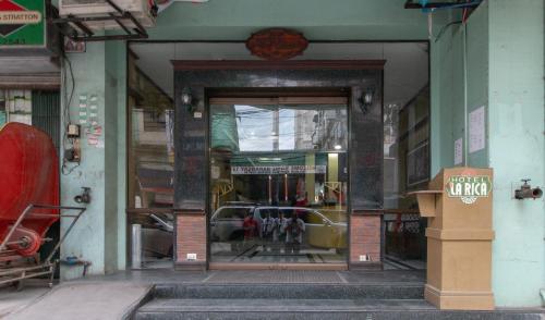 Hotel La Rica by RedDoorz