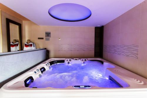 Bajor Panzio Aparthotel Restaur