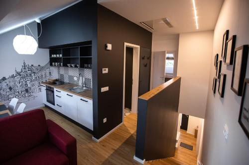 Postcard City Apartments