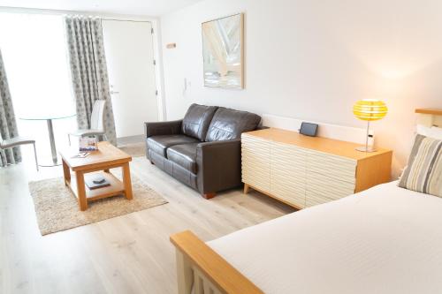 Citystay-Midsummer Mews