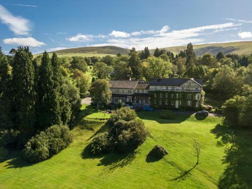 The Lake Country House
