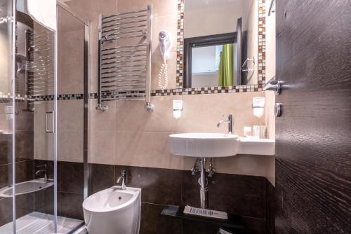 Rome King Suite