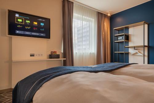 Holiday Inn - the niu, Ridge Halle Central Station