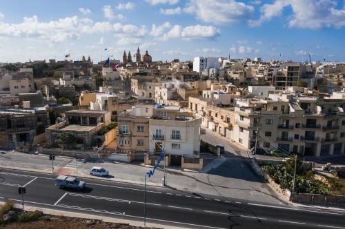 Talbot & Bons Studio Flat