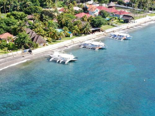 Thalatta Resort