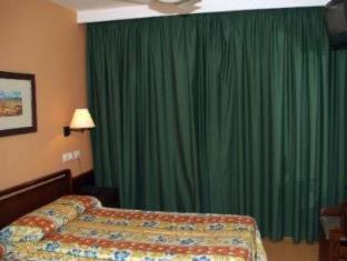 Ciutadella Hostal
