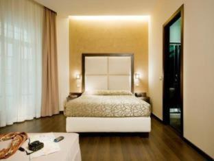 Catone District Hotel